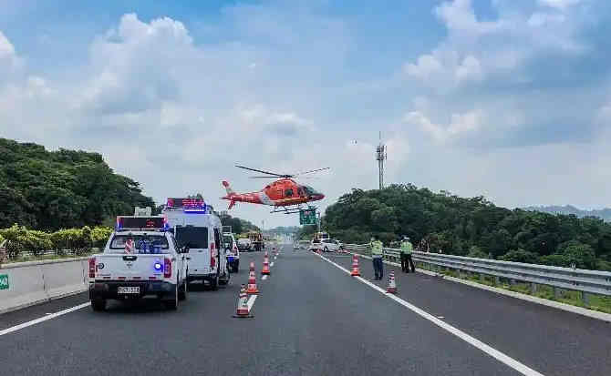 山亭区高速公路汽车救援案例